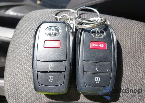 2023 Toyota Corolla Cross Le из США, поврежденный, VIN 7MUCAABG4PV063433